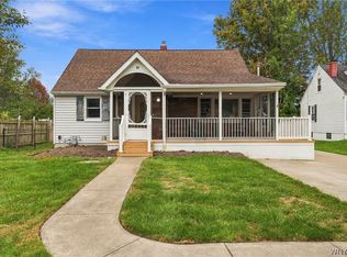 99 Willow Dr, Tonawanda, NY 14150