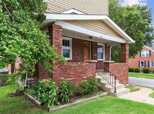 5492 Pernod Ave, Saint Louis, MO
