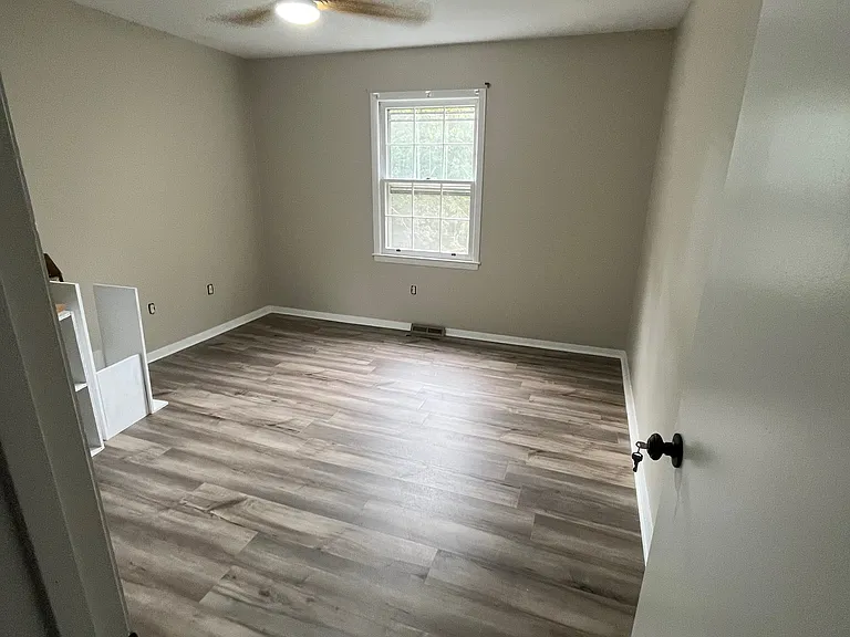 2828 Wellesley Ct — Photo 11