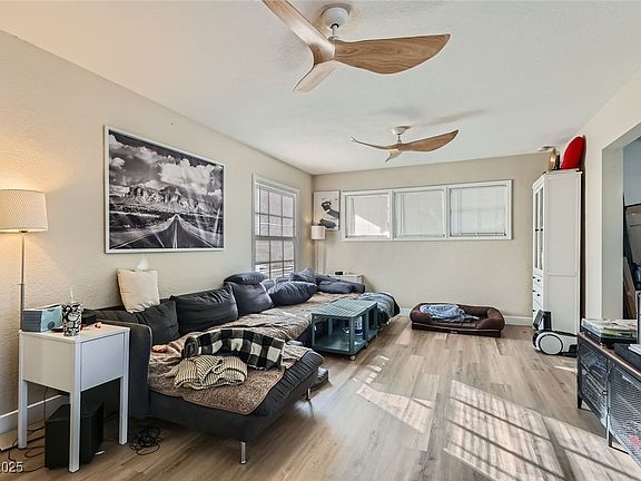 5th image of 1324 Jessica Ave
