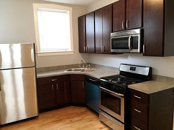 2nd image of 3538 W Grace St APT 1
