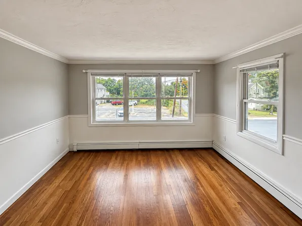 155 Main Street, 155 Main St #2L, South Grafton, MA 01560
