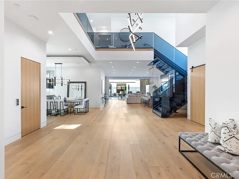 5702 Melvin Ave — Photo 8