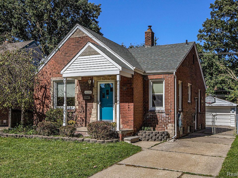 1st image of 1090 Highland Ave