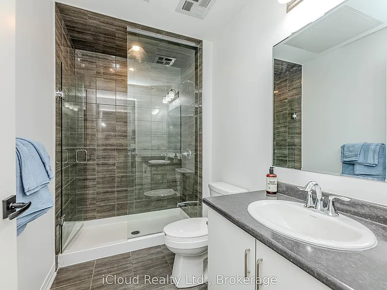 102 Grovewood Cmn #121 — Photo 32