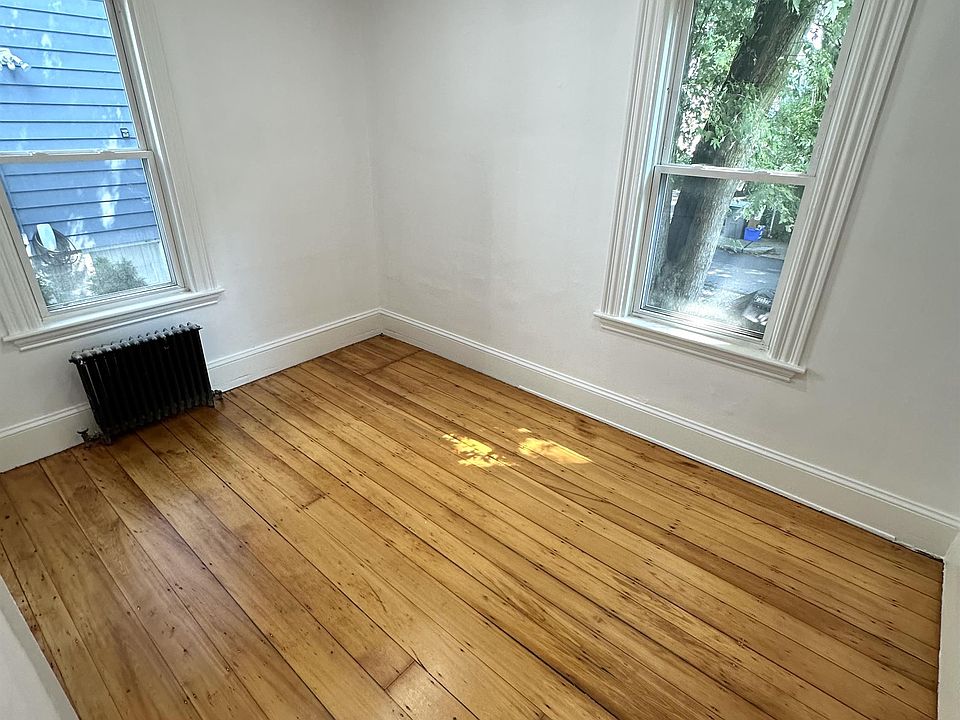 1st image of 51 Custer St #1