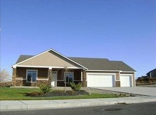 1262 Quartz Ave, West Richland, WA 99353