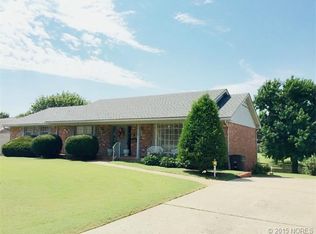 1039 Grandview Rd, Bartlesville, OK 74006