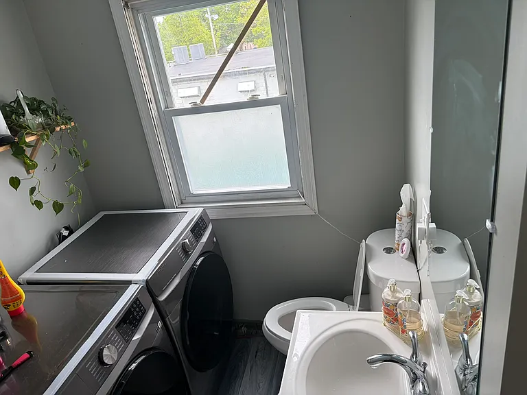 12 Burke St #2 — Photo 9