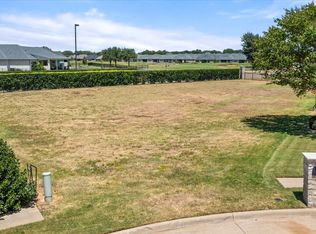 1402 Amsterdam Ct, Granbury, TX 76048