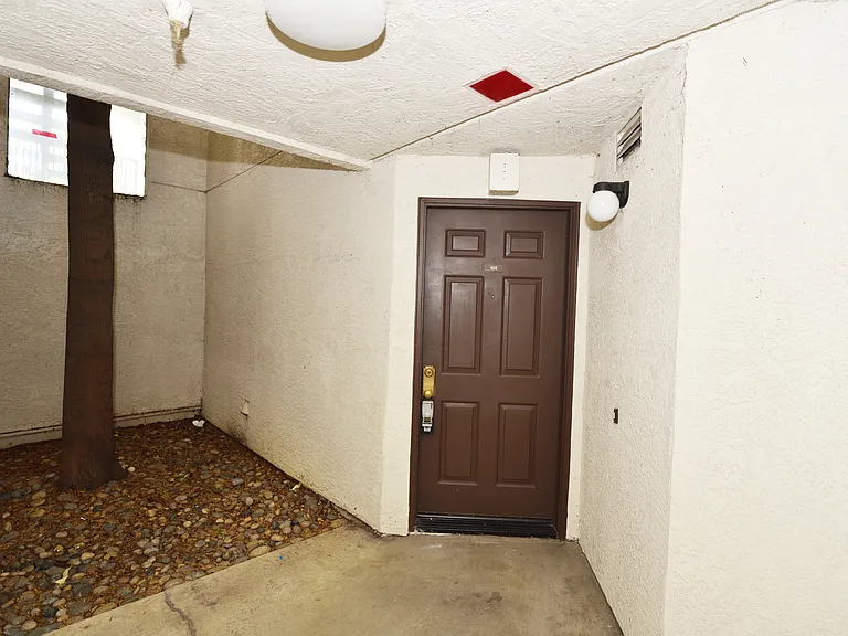21314 Gary Dr #105 — Photo 17