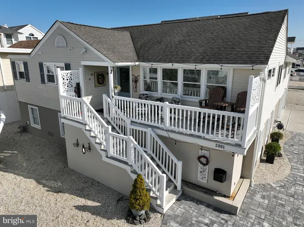 2001 Waverly Ave, Brant Beach, NJ 08008