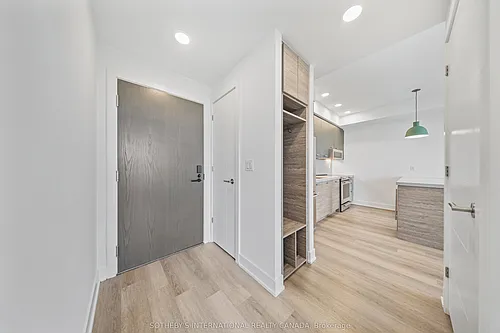 484 Spadina Ave #311 Photo 1