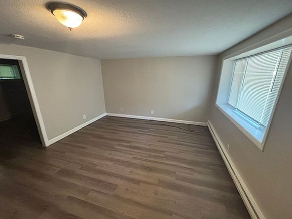 3rd image of 1717 Riverdale St #37