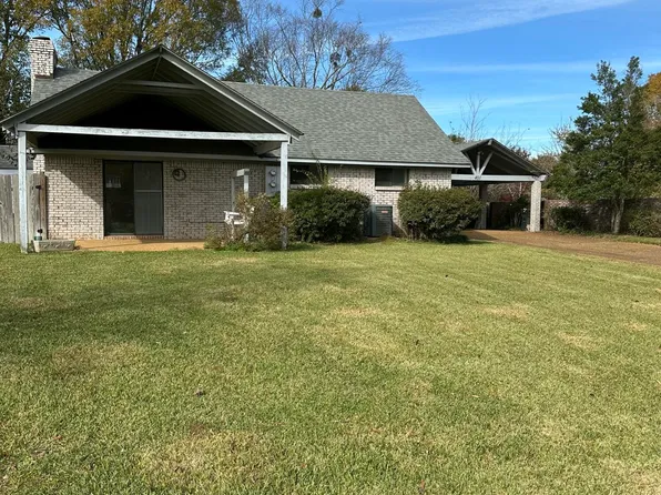401 Spike Rdg, Canton, MS 39046