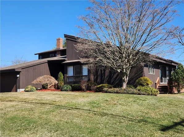 18 Cedar Lane, Westbrook, CT 06498