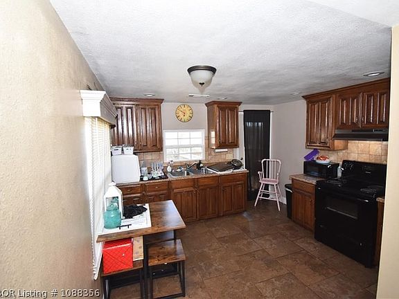 5th image of 368 N Ellsworth Ave