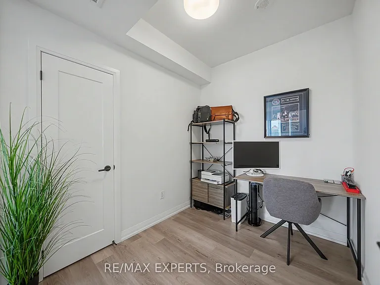 280 Dundas St W #1805 — Photo 8