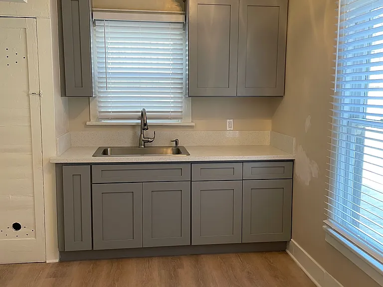 3401 N Mission Rd — Photo 17