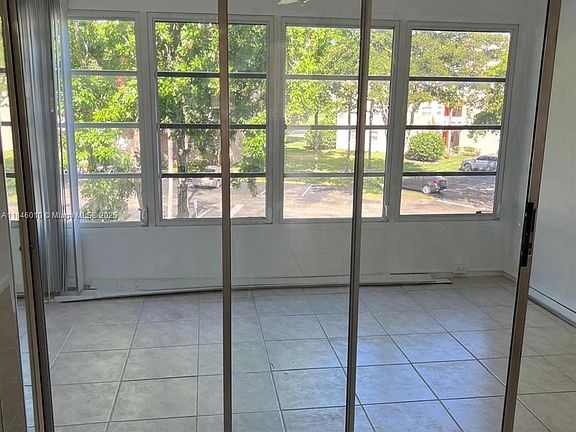 5th image of 1015 Country Club Dr APT 302