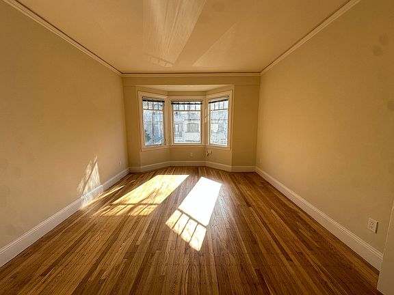 5th image of 427 18th Ave #83R