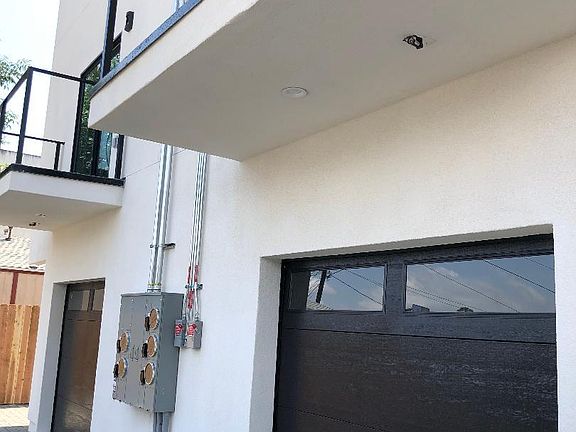 4th image of 5650 Farmdale Ave #1