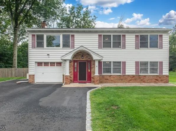 1 James Dr, Mount Arlington Boro, NJ 07856