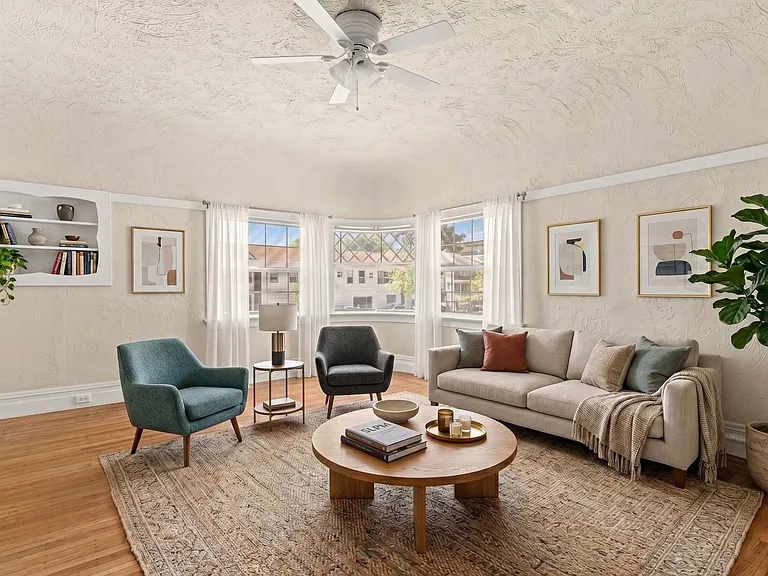 514 W Macarthur Blvd #3 — Photo 1