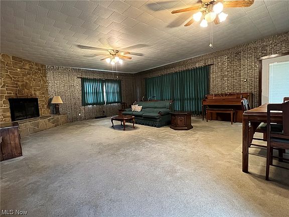 4th image of 57571 Adams Ave