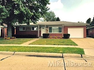 8650 Dale Ave, Center Line, MI 48015