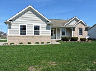 5275 E Maple Ave, Grand Blanc, MI 48439