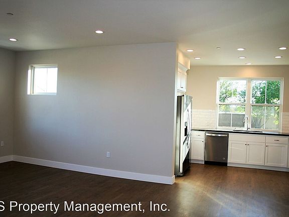 3rd image of 2305 S Winchester Blvd #201