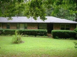 925 King Rd, Stone Mountain, GA 30088