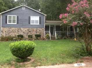 1017 Walnut Dr, Lawrenceville, GA 30044