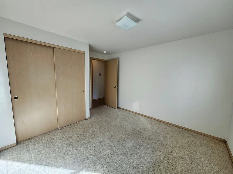 9704 Welsh Dr — Photo 9