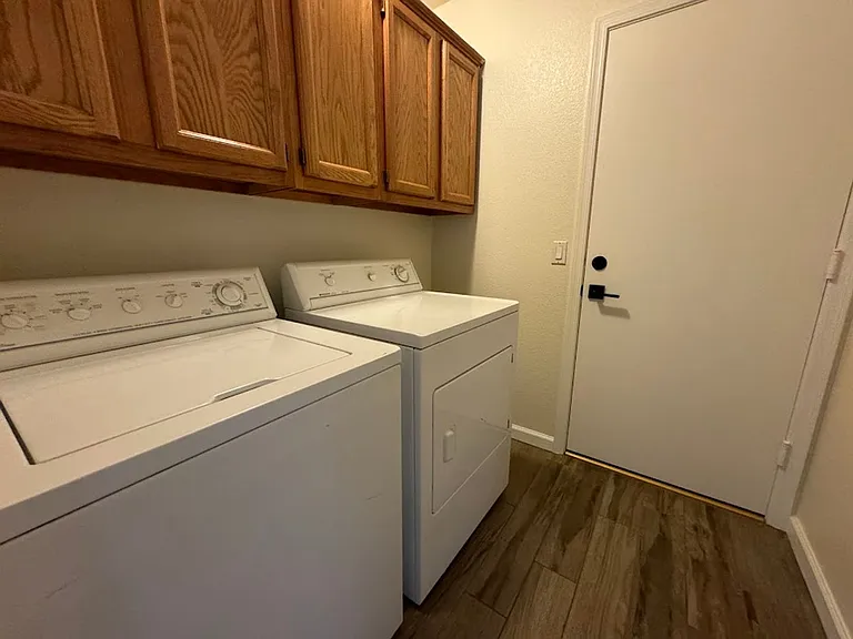 17701 N Woodrose Ave — Photo 16