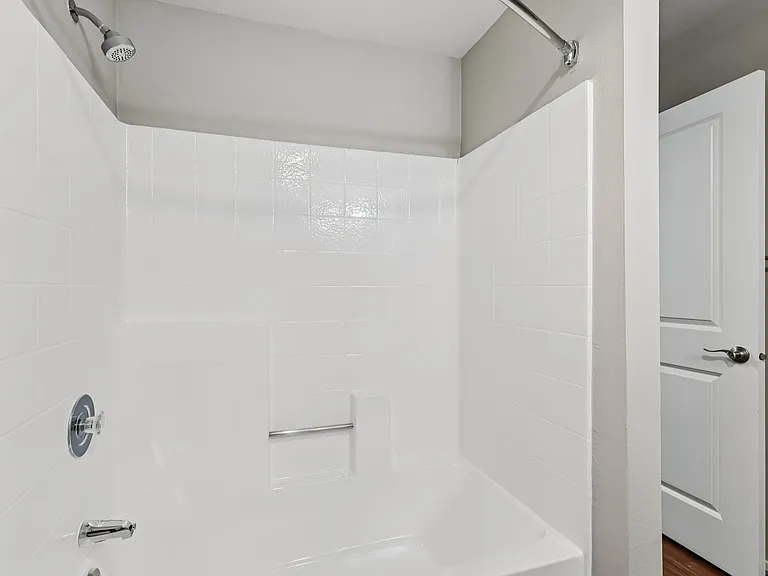 Campbell Run Apartments — Photo 31