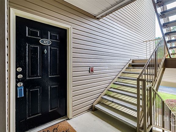 4th image of 12300 Apache Avenue #307