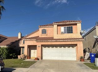 15838 Fiddleleaf Rd, Fontana, CA 92337