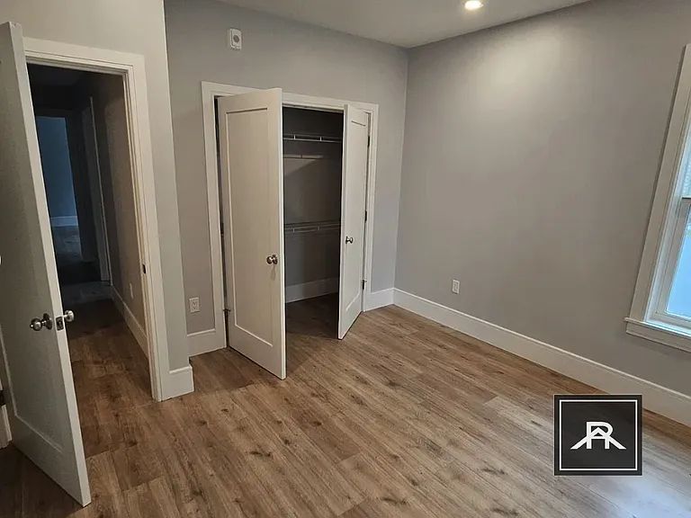 124 Kenrick St #4 — Photo 6