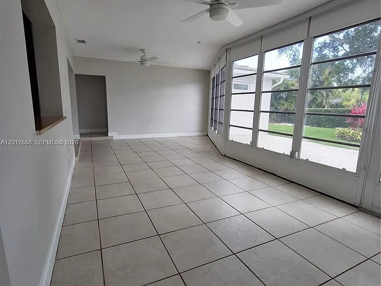 4900 Cleveland St — Photo 6