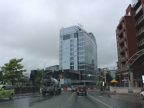 5th image of 600 12th Ave S APT 518