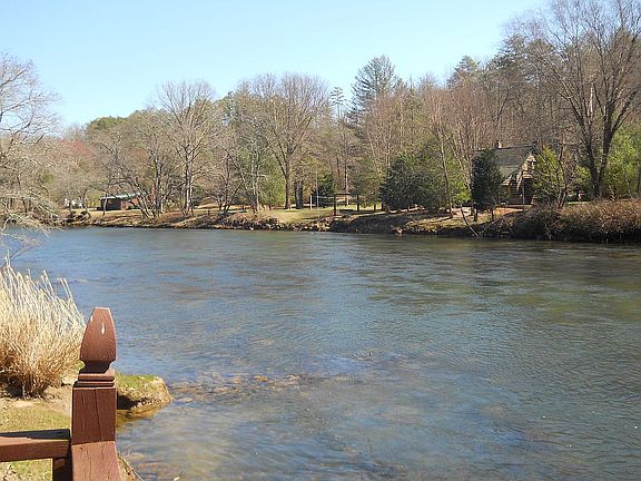 Toccoa River