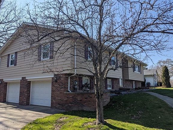 4th image of 7096 Brightwood Dr
