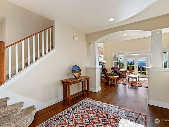 2nd image of 5000 E Hillcrest Drive