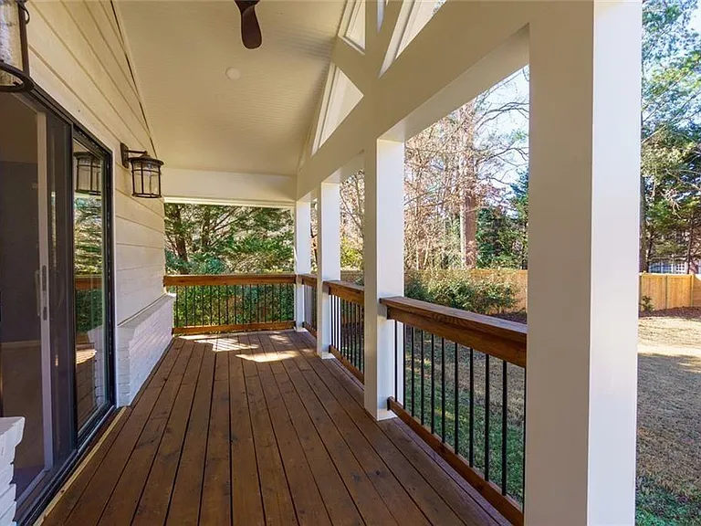 7330 Hunters Branch Dr NE — Photo 38
