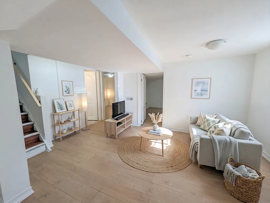 256 Pelham Road - 2 — Photo 1