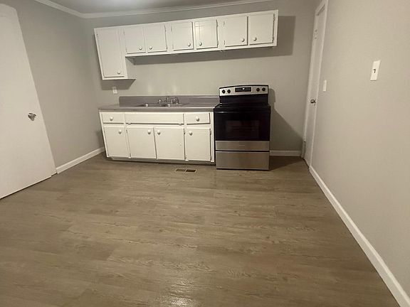 2nd image of 319 Ross St NE