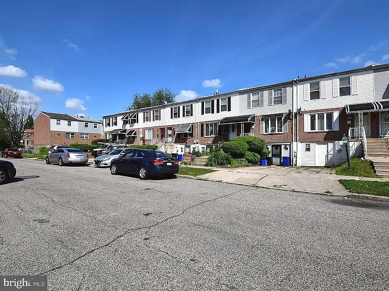 8018 Chelwynde Ave — Photo 19