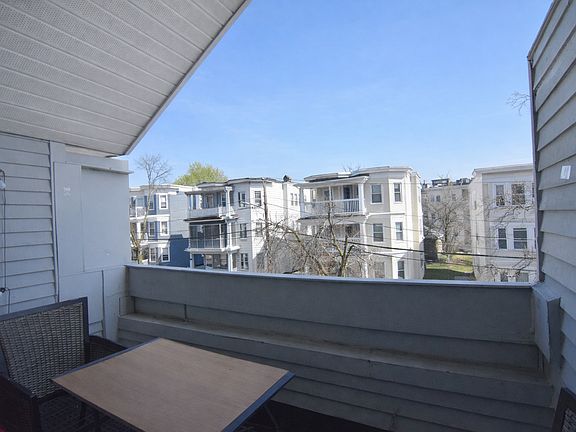 4th image of 72 Euston Rd APT 308